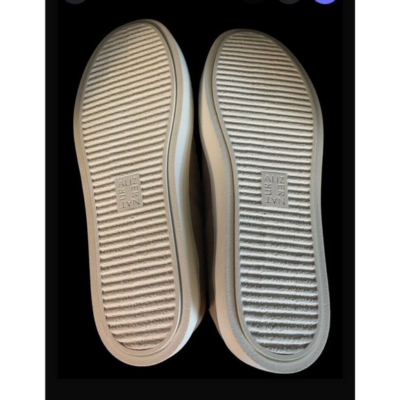 NATURALIZER Women’s CYPRESS Faux Fur Slip On Sneakers OATMEAL Size 10M NIB - Picture 5 of 9